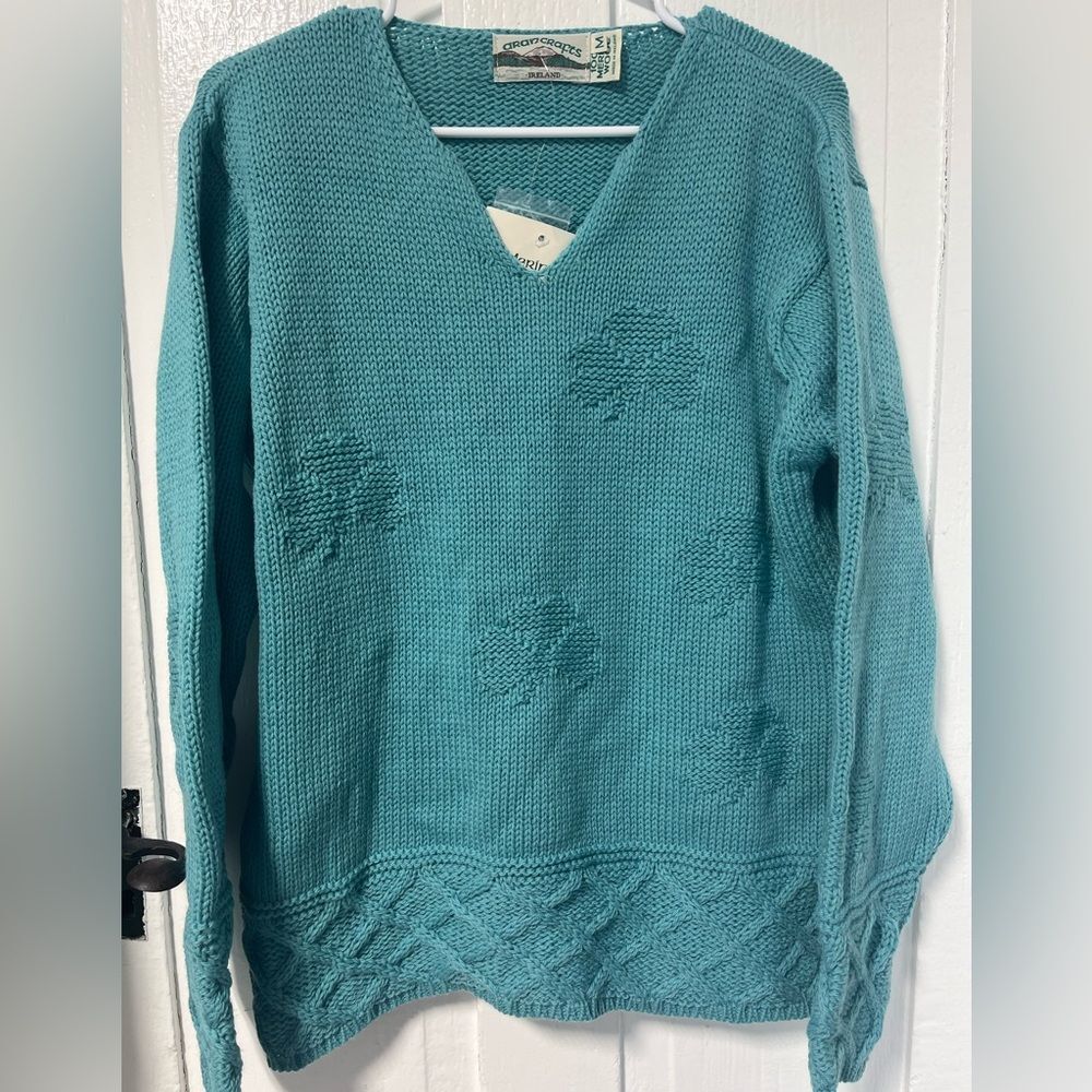 NWT Aran Crafts Merino Wool Aqua Blue V Neck sweater size medium